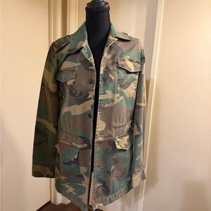 Urban Outfitters BYCORPUS Women’s Sz Medium Camo Jacket